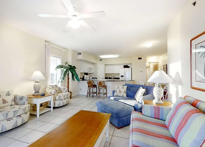 Gulf-front With Balcony Views Wifi Ac & Shared Gulf-facing Pool