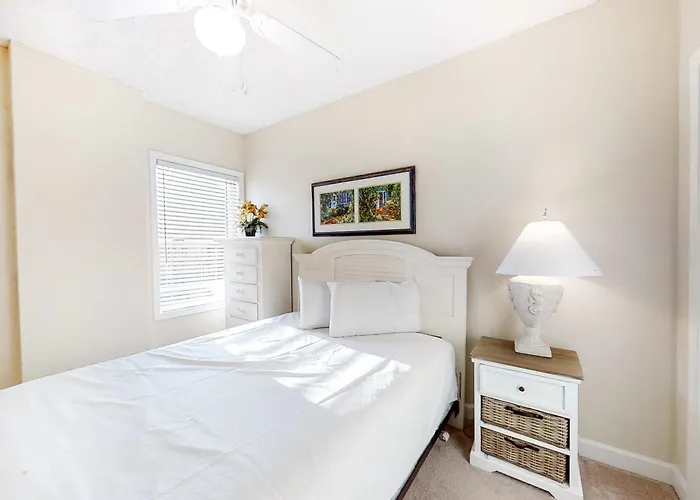 Holiday home Gulf-front With Balcony Views Wifi Ac & Shared Gulf-facing Pool