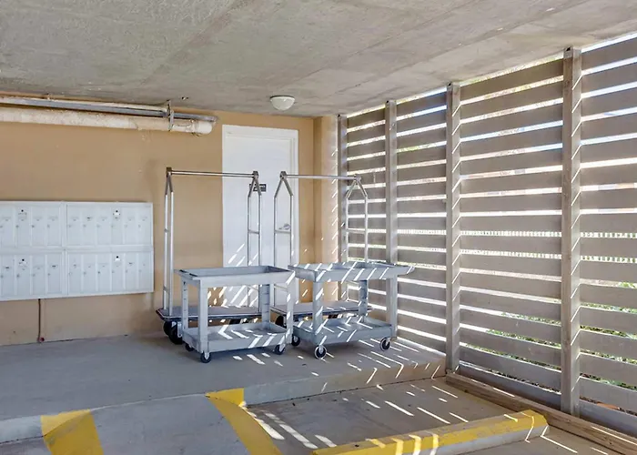 Holiday home Gulf-front With Balcony Views Wifi Ac & Shared Gulf-facing Pool *